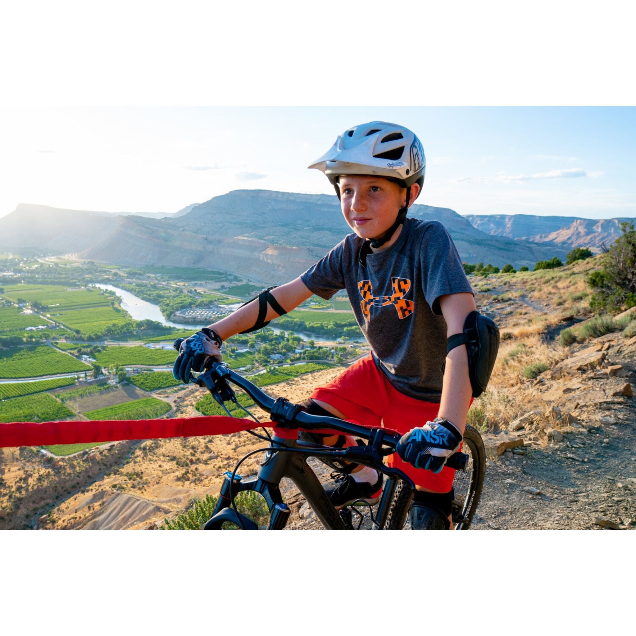 TowWhee Quick Release in use